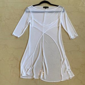 Fiona London hi-low tunic sheer 3/4 sleeves. Crisp white. Size M (but Smaller)